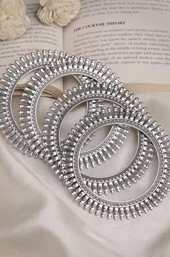 Women set of 4 silver-plated german silver oxidised bangles