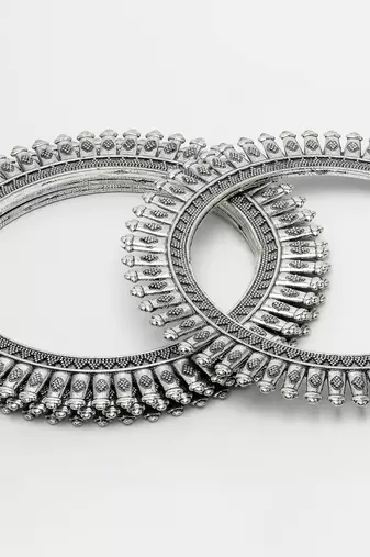 Women set of 4 silver-plated german silver oxidised bangles