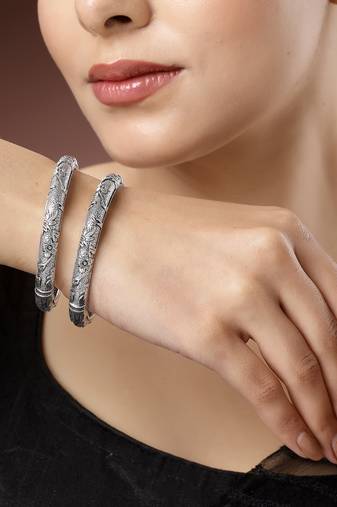Women set of 2 silver-toned german silver floral oxidised kada bangle