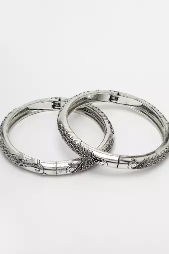 Women silver-toned german silver peacock design oxidised kada bangle