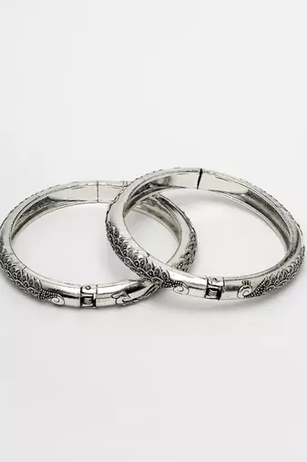 Women silver-toned german silver peacock design oxidised kada bangle
