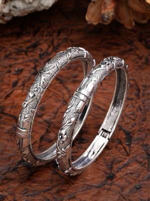 Women set of 2 silver-toned german silver floral oxidised kada bangle 4