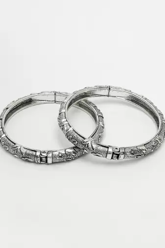 Women set of 2 silver-toned german silver floral oxidised kada bangle