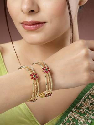 women’s set of 2 gold plated stone bangles 3