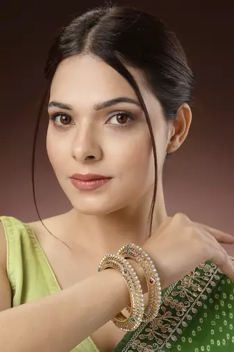 women’s set of 2 gold plated kundan bangles