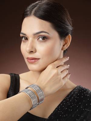 Women silver-toned german silver oxidised kada bangle 2