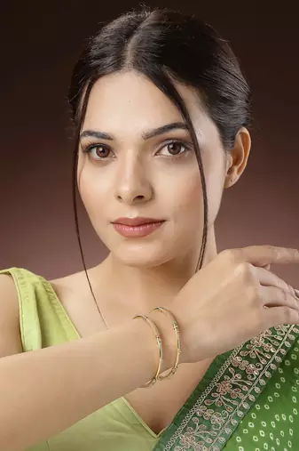 Women set of 2 gold-plated handcrafted traditional bangles