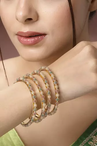 Women set of 4 gold-plated beads handcrafted traditional bangles
