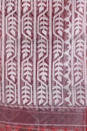 Brown muslin duel-tone saree with jamdani designs