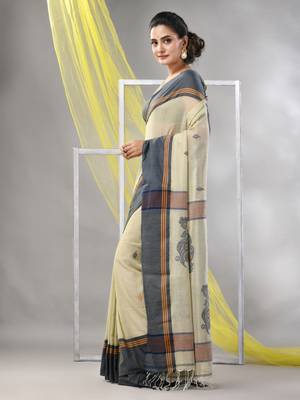 Ecru cotton handspun soft saree with leaf motifs 2