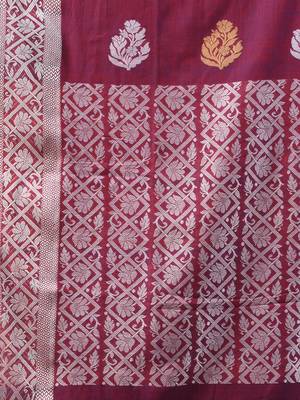 Magenta cotton soft saree with nakshi pattern 4