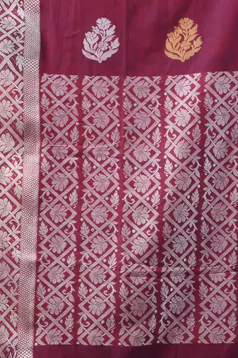 Magenta cotton soft saree with nakshi pattern