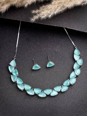 Women green artificial stones studded handcrafted jewellery set 2