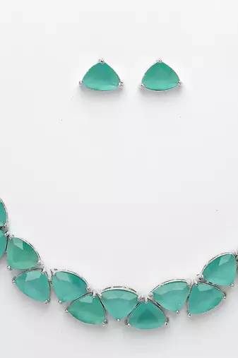 Women green artificial stones studded handcrafted jewellery set