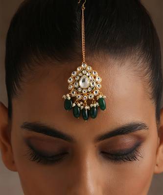 Green gold tone polki maang tikka 2
