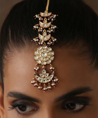 Red gold tone polki maang tikka 2