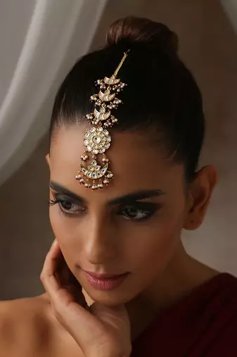 Red gold tone polki maang tikka