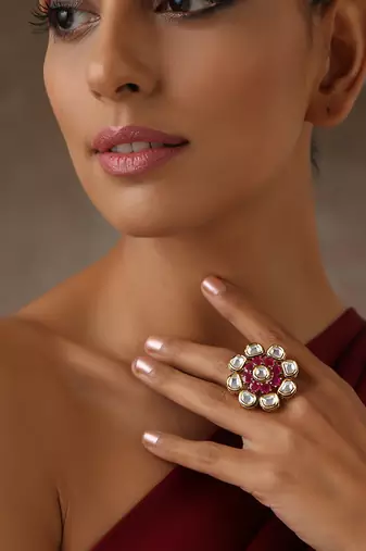Red gold tone kundan ring