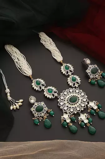 Green silver tone polki necklace set