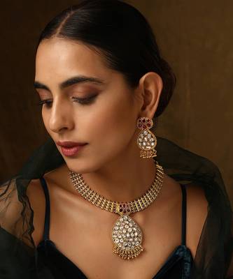 Red gold tone kundan temple necklace set 2