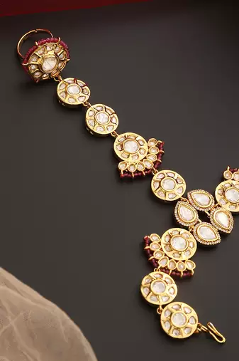 Red gold tone polki hath phool
