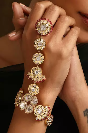 Red gold tone polki hath phool