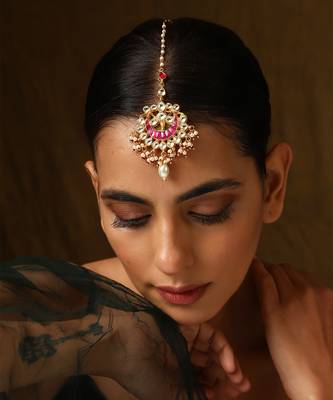 Pink gold tone kundan maang tikka 1