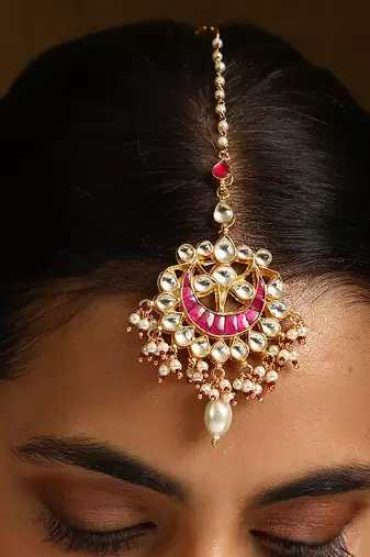 Pink gold tone kundan maang tikka