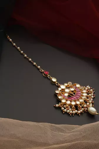 Pink gold tone kundan maang tikka