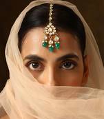 Green gold tone kundan maang tikka