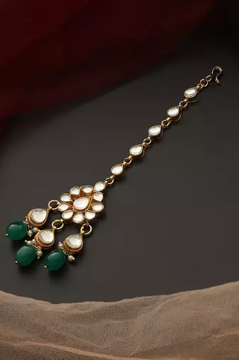 Green gold tone kundan maang tikka