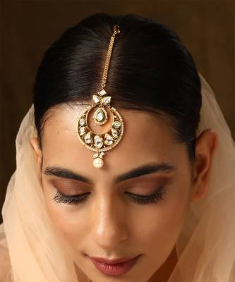 Gold tone kundan maang tikka 4