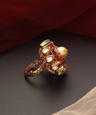 Red gold tone kundan ring 3