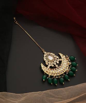 Green gold tone polki maang tikka 2