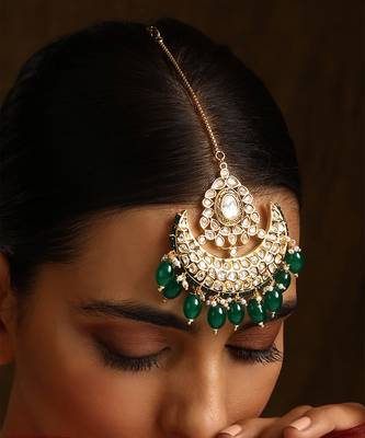 Green gold tone polki maang tikka 5