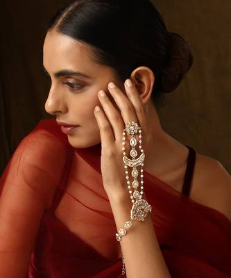 Gold tone polki hath phool 4