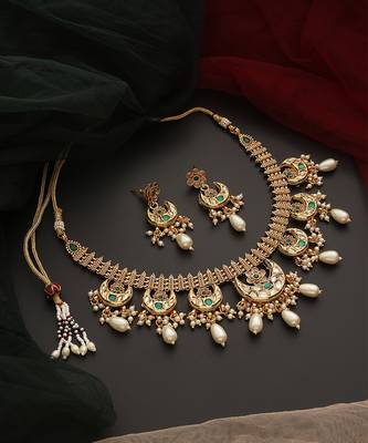 Green gold tone kundan necklace set 3