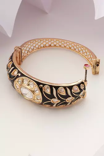 Black gold tone polki bracelet