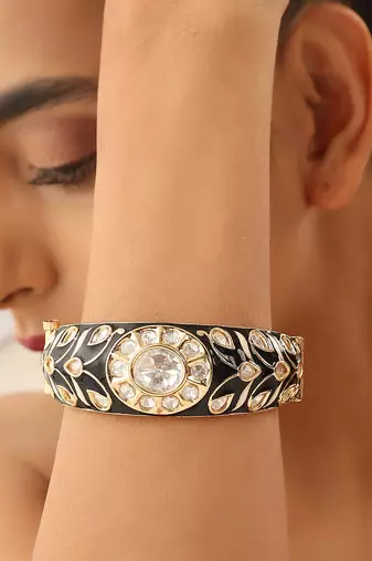 Black gold tone polki bracelet