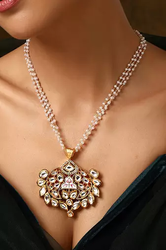 White gold kundan pendant
