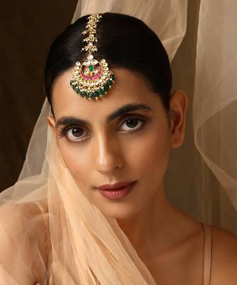 Pink and green gold tone kundan maang tikka 1