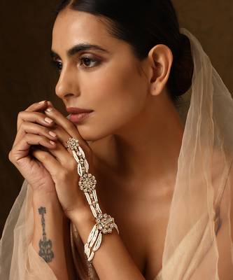 White gold tone polki hath phool 1