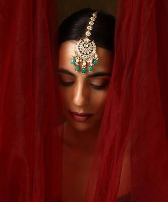 Green gold tone polki maang tikka 1