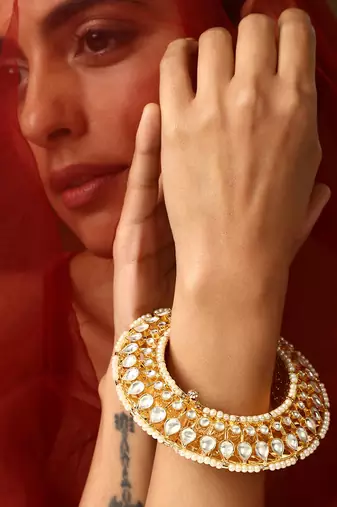 Gold tone polki kada