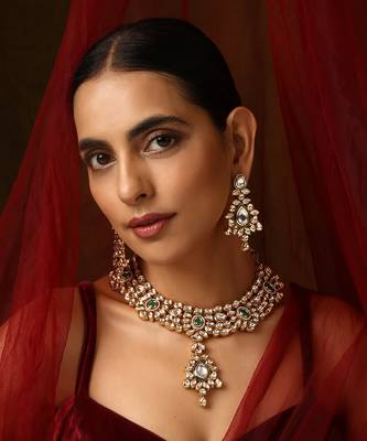 Green gold tone kundan necklace set 1