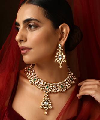Green gold tone kundan necklace set 4