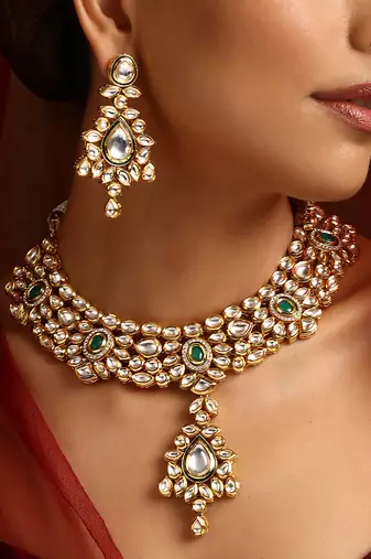 Green gold tone kundan necklace set