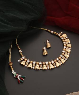 Gold tone kundan temple necklace set 3