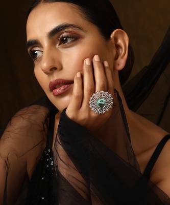 Emerald silver tone zirconia ring 1