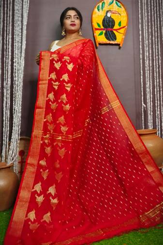 Beautiful Red Cotton Silk "Pakhi" Design Saree With Blouse Piece
